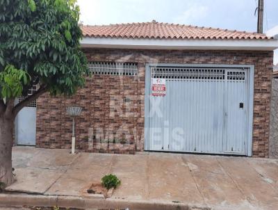 Casa para Venda, em Ribeirão Bonito, bairro Jardim Heliana II, 3 dormitórios, 1 banheiro, 2 vagas